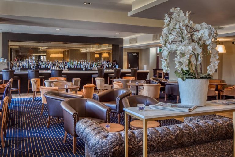 Hotel Colessio bar 768x515