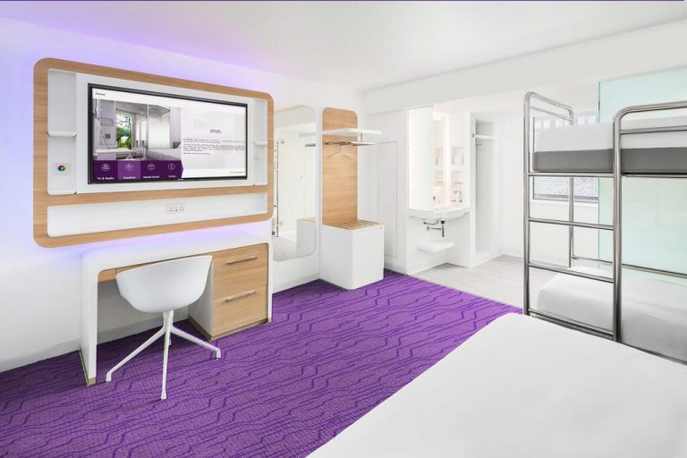 Yotel Edinburgh Room3 768x512